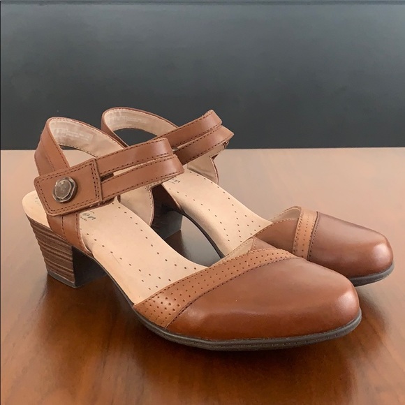 clarks valarie rally